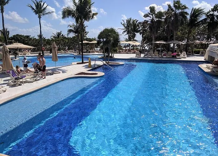Bahia Principe & Golf Residences Akumal